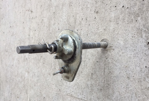 Sealing of the borehole after insertion of an anchor Abdichten des Bohrloches nach Einbringen eines Ankers